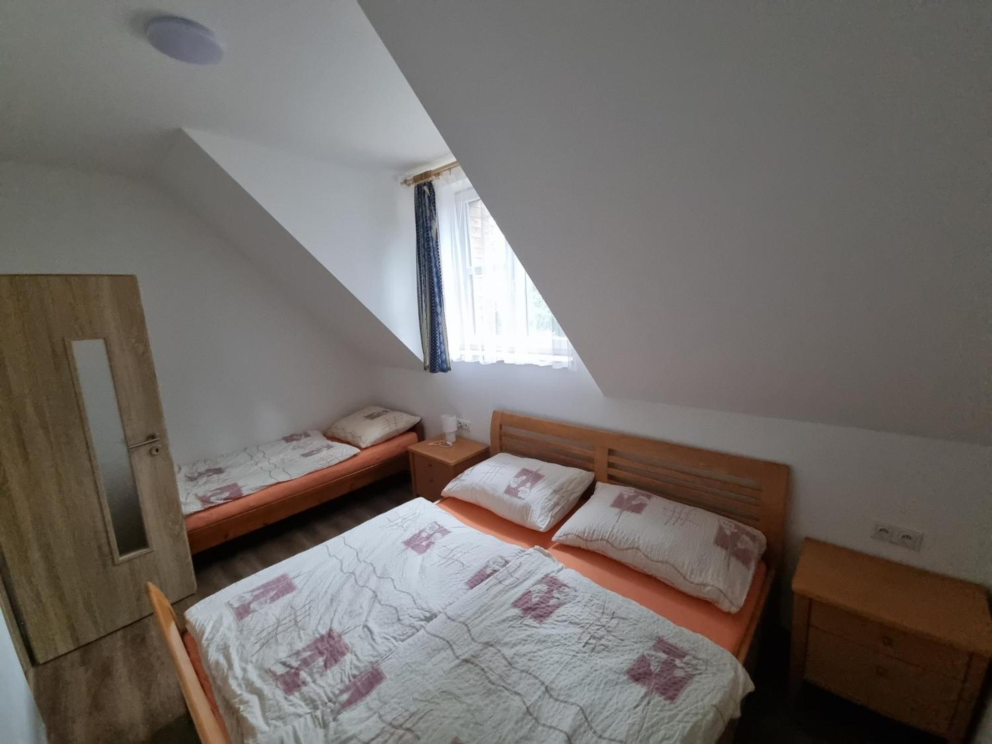 Chatky A Apartmany Apollo Na Vysocine Nove Mesto na Morave Room photo